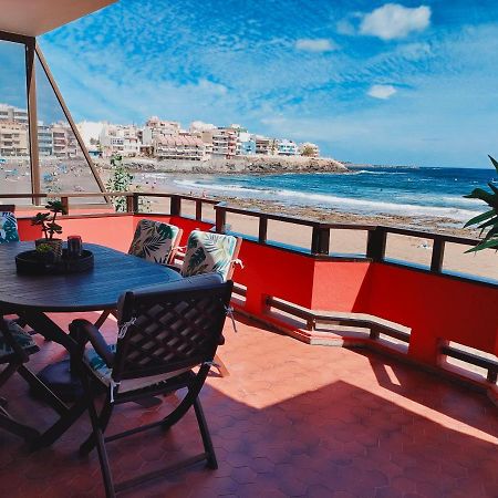 Front Line Beach With Fantastic Terrace. 特尔德 外观 照片