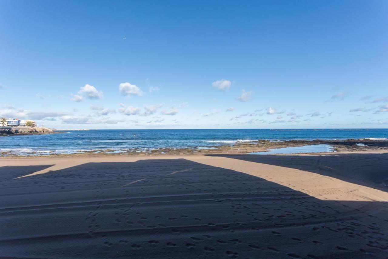 Front Line Beach With Fantastic Terrace. 特尔德 外观 照片