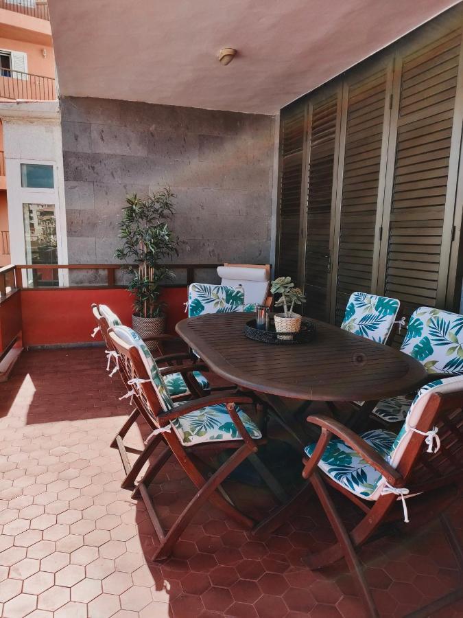 Front Line Beach With Fantastic Terrace. 特尔德 外观 照片