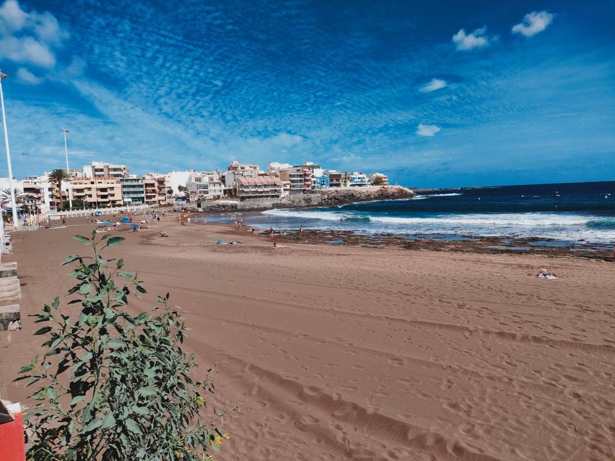 Front Line Beach With Fantastic Terrace. 特尔德 外观 照片